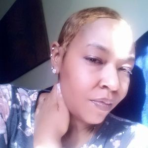 Meet your Posher, Joy